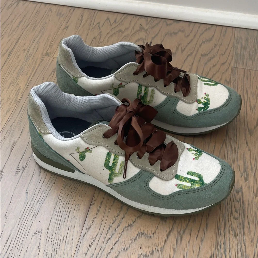 Inkkas Green and Brown Cactus Sneakers - Picture 4 of 4